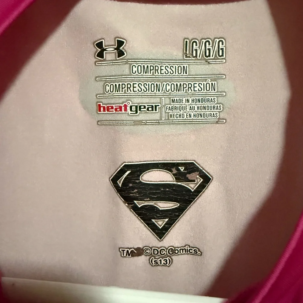 LG Pink Superman Logo Short Sleeve Tee - Picture 3 of 3